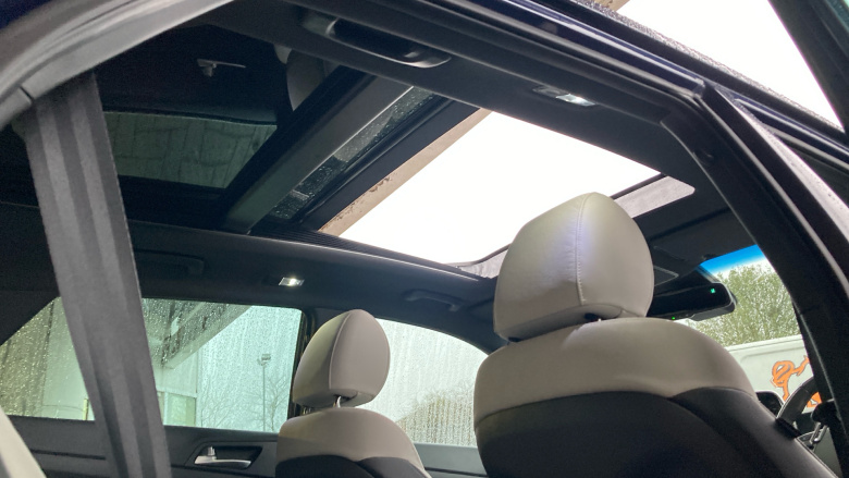 Hyundai Tucson 2.0 CRDi 48V MHD Premium SE 5dr 4WD DCT Diesel Estate